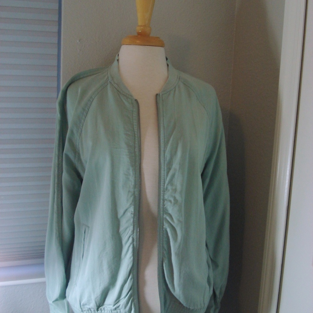 Lightweight Mint Green Jacket Large
